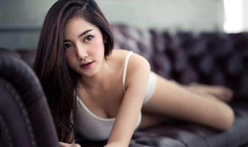 တဏှာလိူင်းပိုးအောက်..(၃)