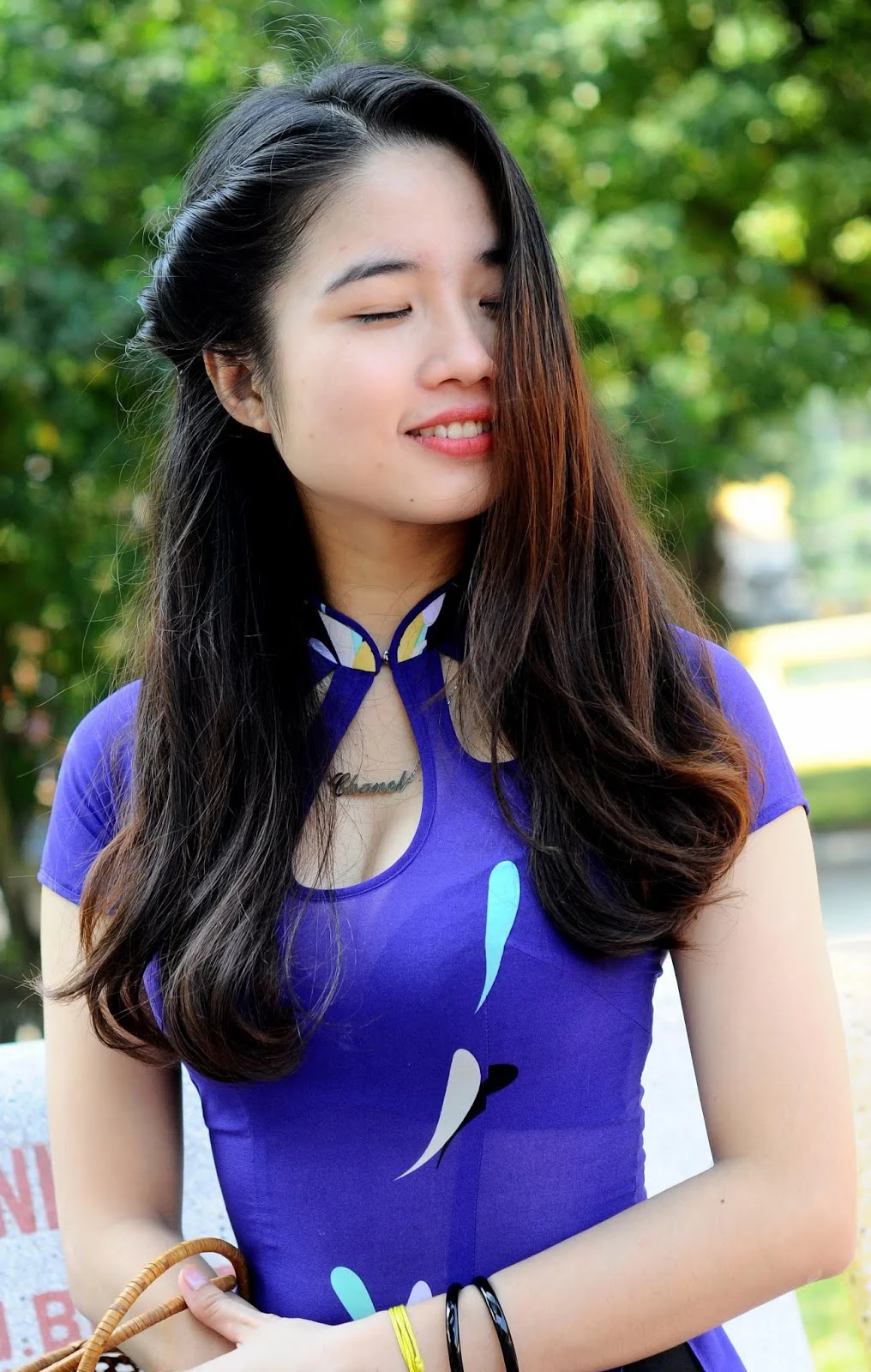 အတန်းဖော်သူငယ်ချင်း