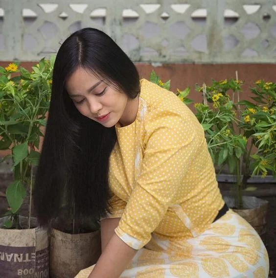 အပျိုကညာလေးရဲ့ ကလဲ့စား