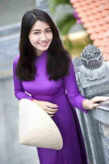 ရွာ နား က မြက်