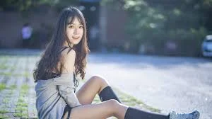 တပင်ကို နှစ်ပင်ယှက်တယ်