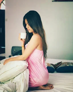 ဆရာမလေး စိမ်းစိမ်းစို