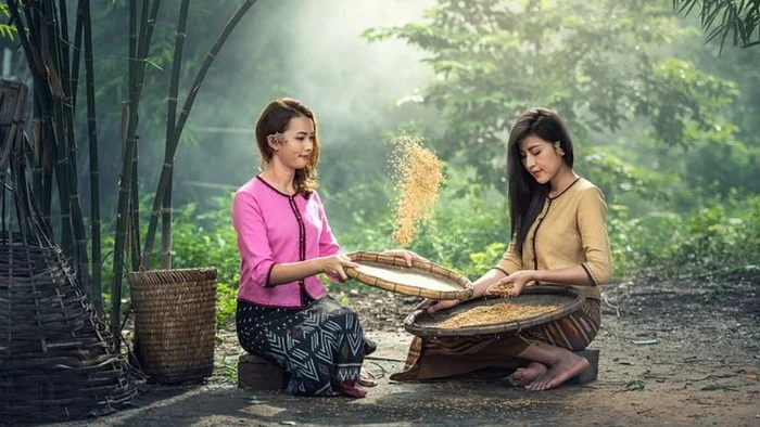 နှစ်ဖုတ်နဲ့ တစ်ယောက်