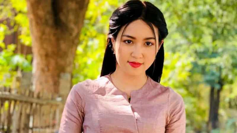 ဟထိုးလေး တစ်ခု